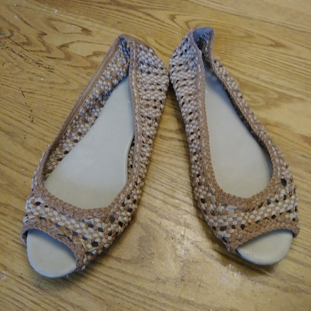 Old Navy peep toe flats